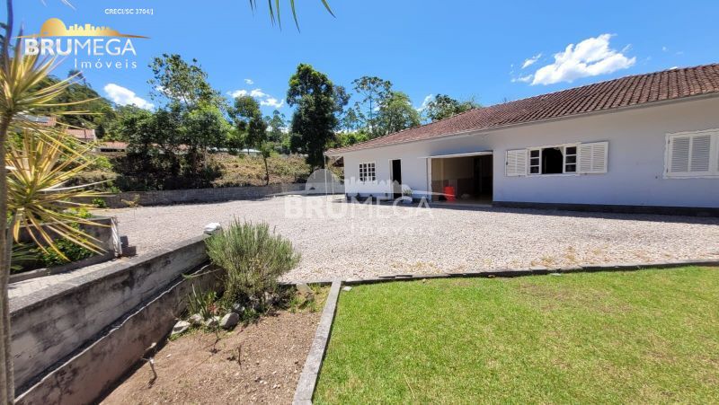 Galpão / Depósito / Armazém de 3 quartos, 205m² no bairro Centro, em Guabiruba | Eu Corretor