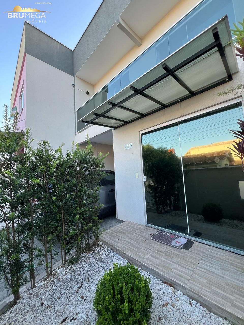 Sobrado de 3 quartos, 110m² no bairro Santa Terezinha, em Brusque | Eu Corretor