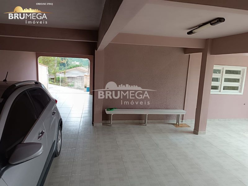 Casa de 5 quartos, 270m² no bairro Cerâmica Reis, em Brusque | Eu Corretor