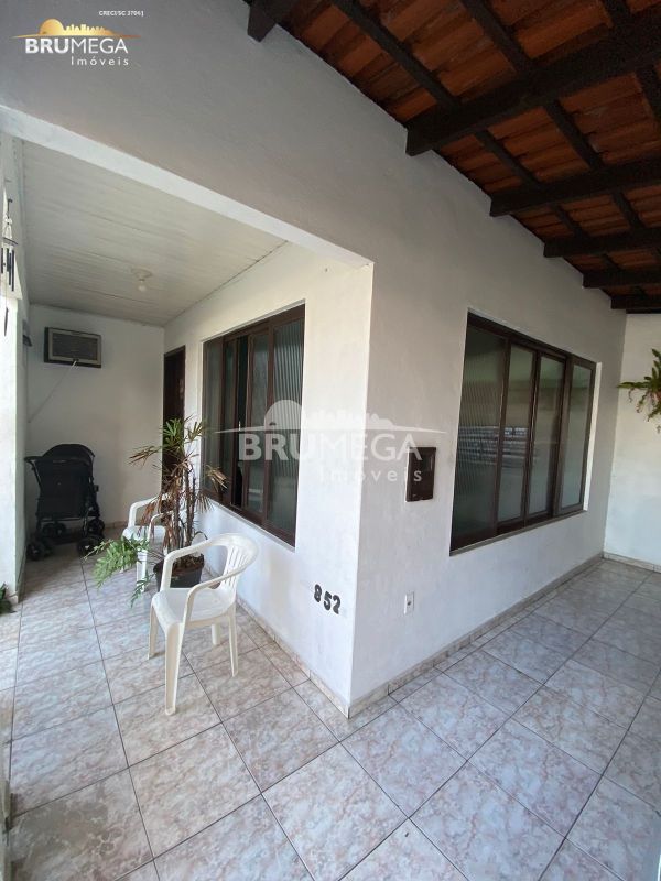 Casa de 2 quartos, no bairro Santa Terezinha, em Brusque | Eu Corretor