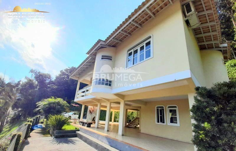 Casa de 4 quartos, 208m² no bairro São Pedro, em Brusque | Eu Corretor