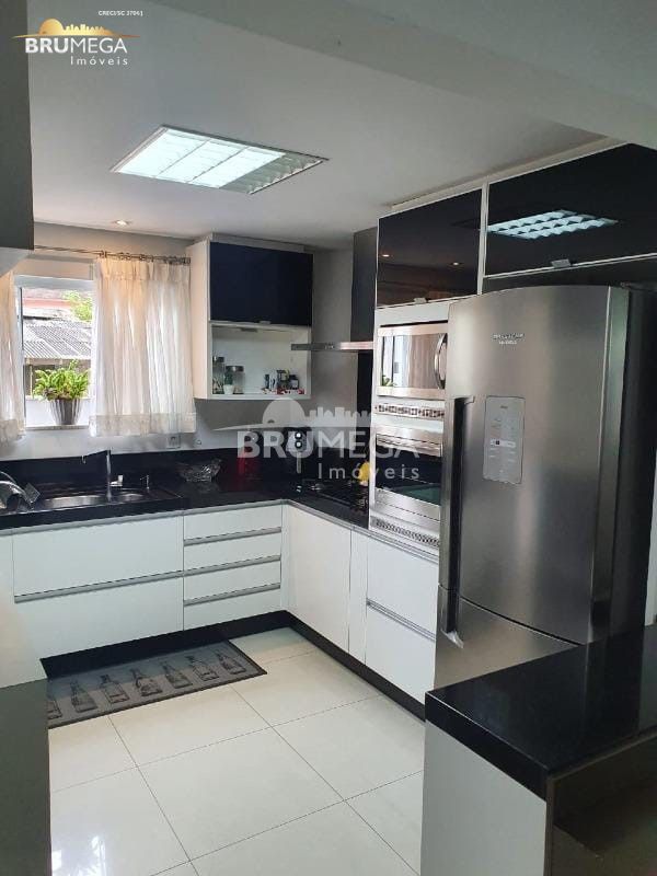 Casa de 3 quartos, 164m² no bairro Guarani, em Brusque | Eu Corretor