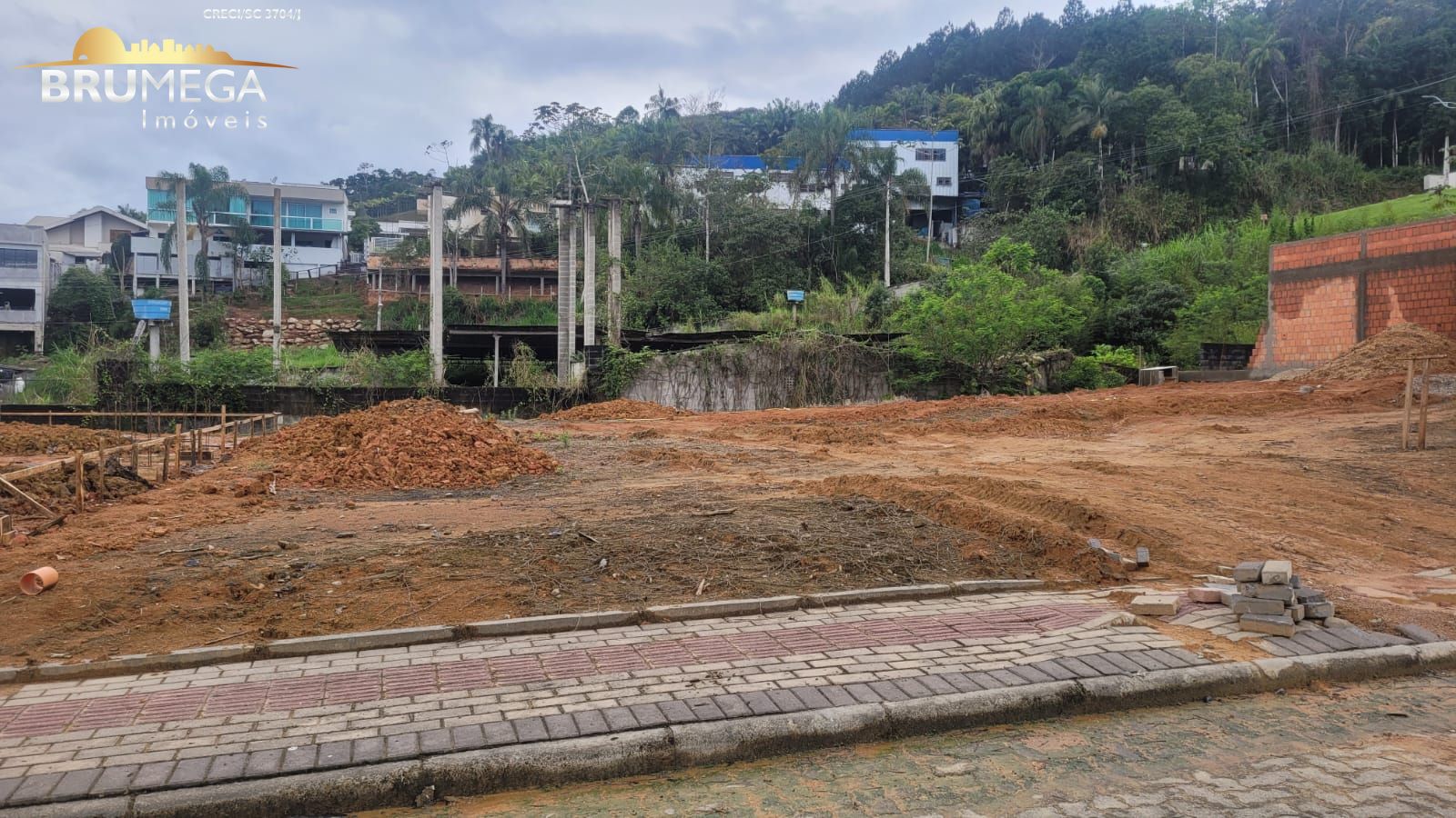 Lote/Terreno de 393m² no bairro Centro, em Guabiruba | Eu Corretor