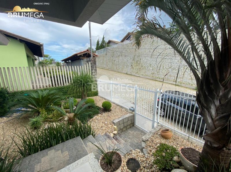 Casa de 4 quartos, 200m² no bairro Jardim Maluche, em Brusque | Eu Corretor