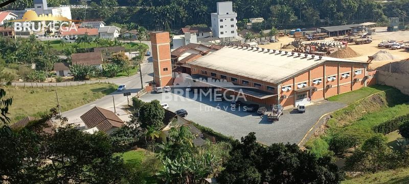 Galpão / Depósito / Armazém de 2000m² no bairro Nova Brasília, em Brusque | Eu Corretor