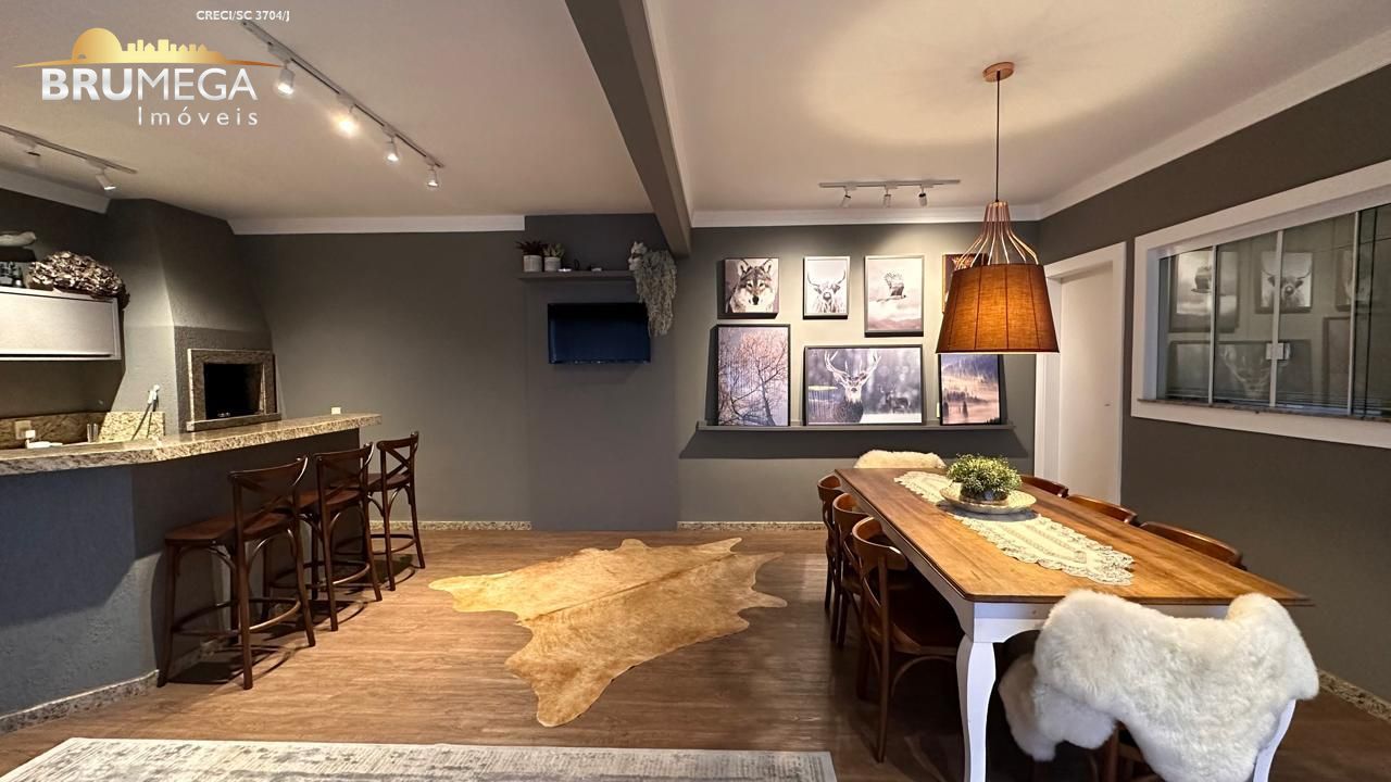 Casa de 3 quartos, 190m² no bairro Centro, em Guabiruba | Eu Corretor