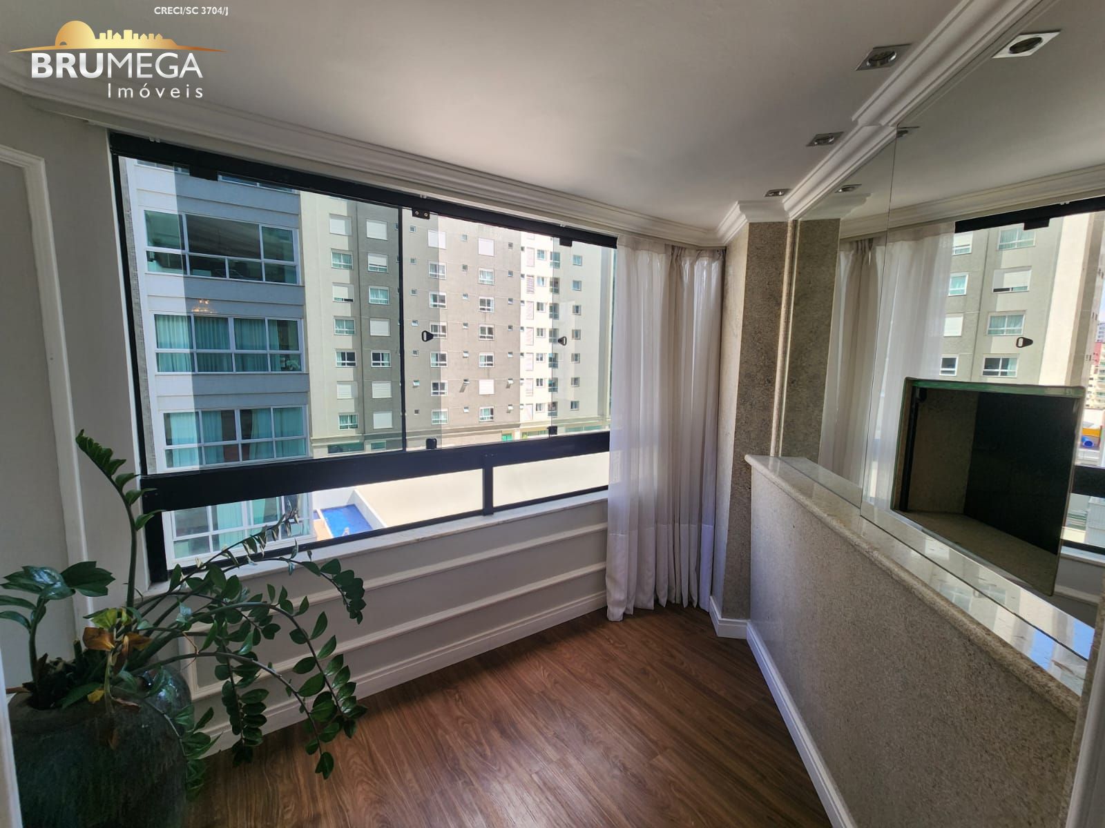 Apartamento de 3 quartos, 100m² no bairro Meia Praia, em Itapema | Eu Corretor