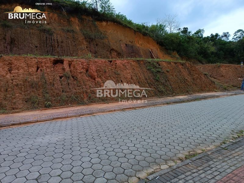 Lote/Terreno de 418m² no bairro Lageado Baixo, em Guabiruba | Eu Corretor
