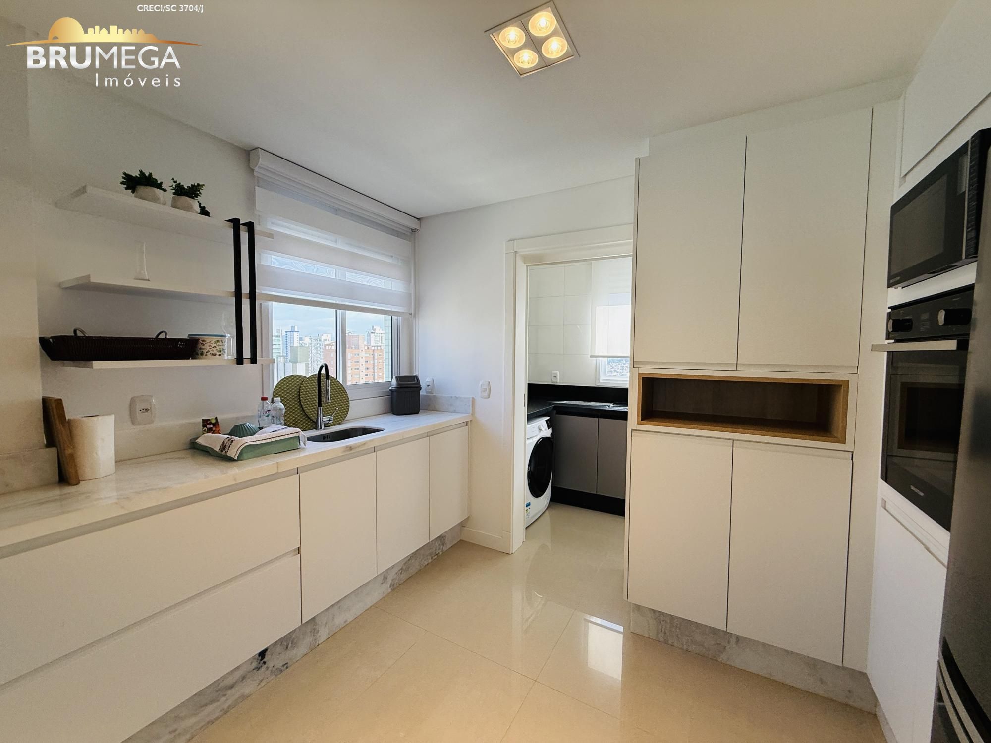 Apartamento de 4 quartos, 239m² no bairro Centro, em Balneário Camboriú | Eu Corretor