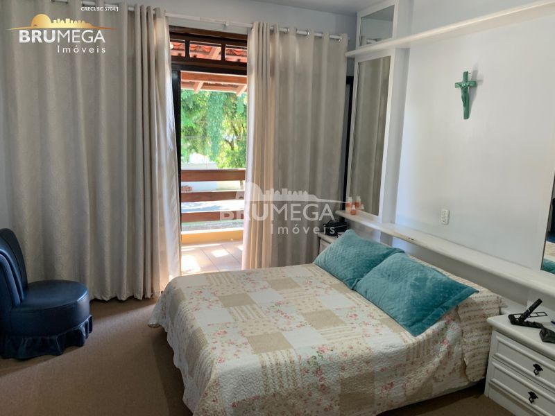 Casa de 6 quartos, no bairro Jardim Maluche, em Brusque | Eu Corretor