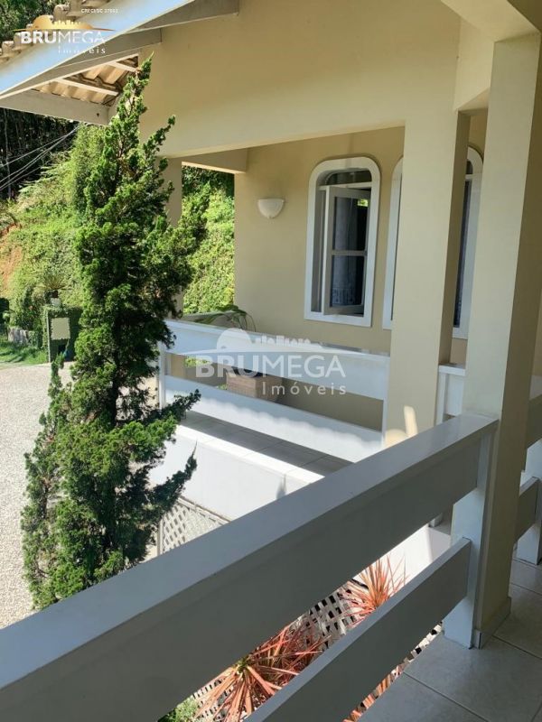 Casa de 4 quartos, 208m² no bairro São Pedro, em Brusque | Eu Corretor
