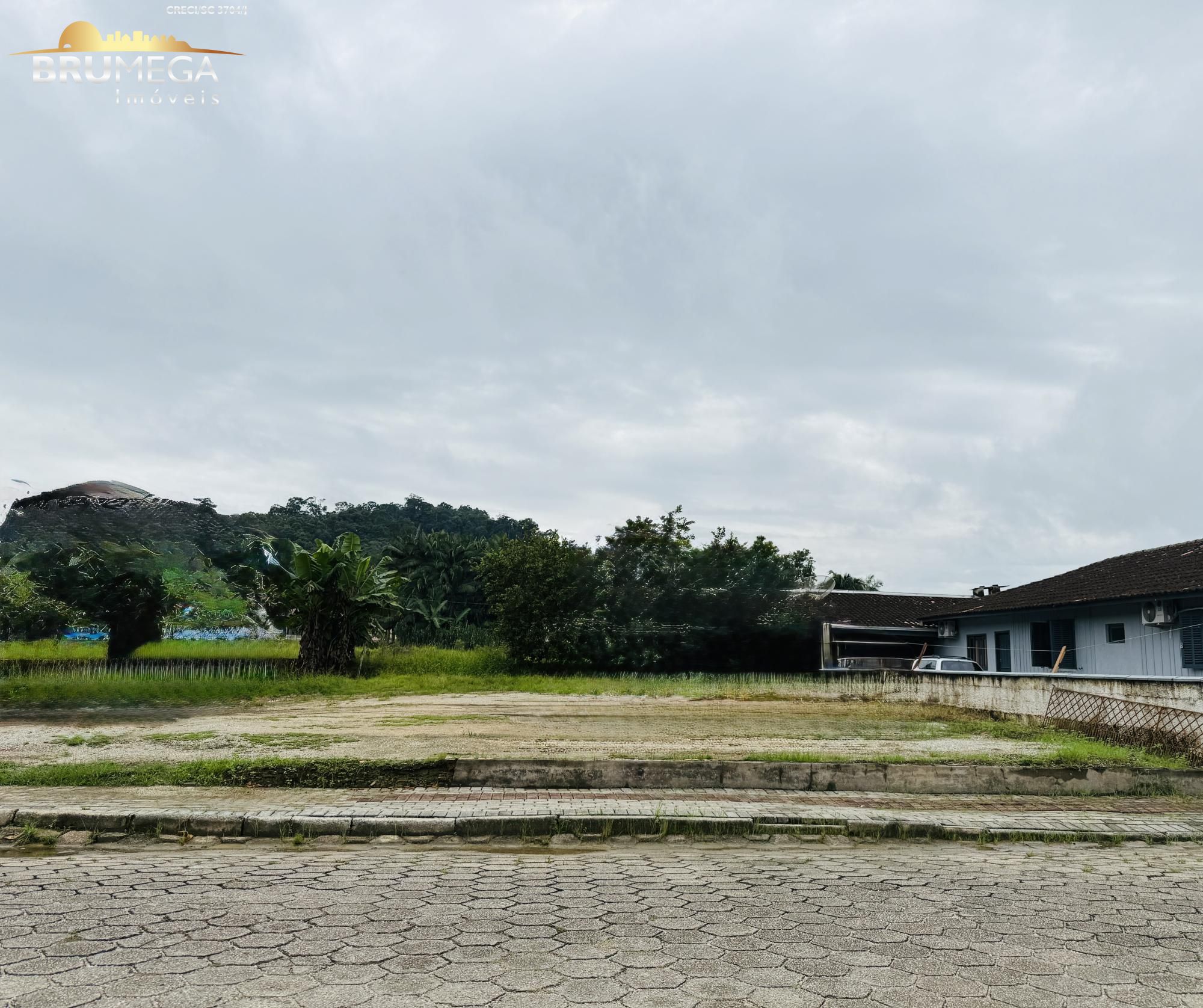 Lote/Terreno de 375m² no bairro Centro, em Guabiruba | Eu Corretor