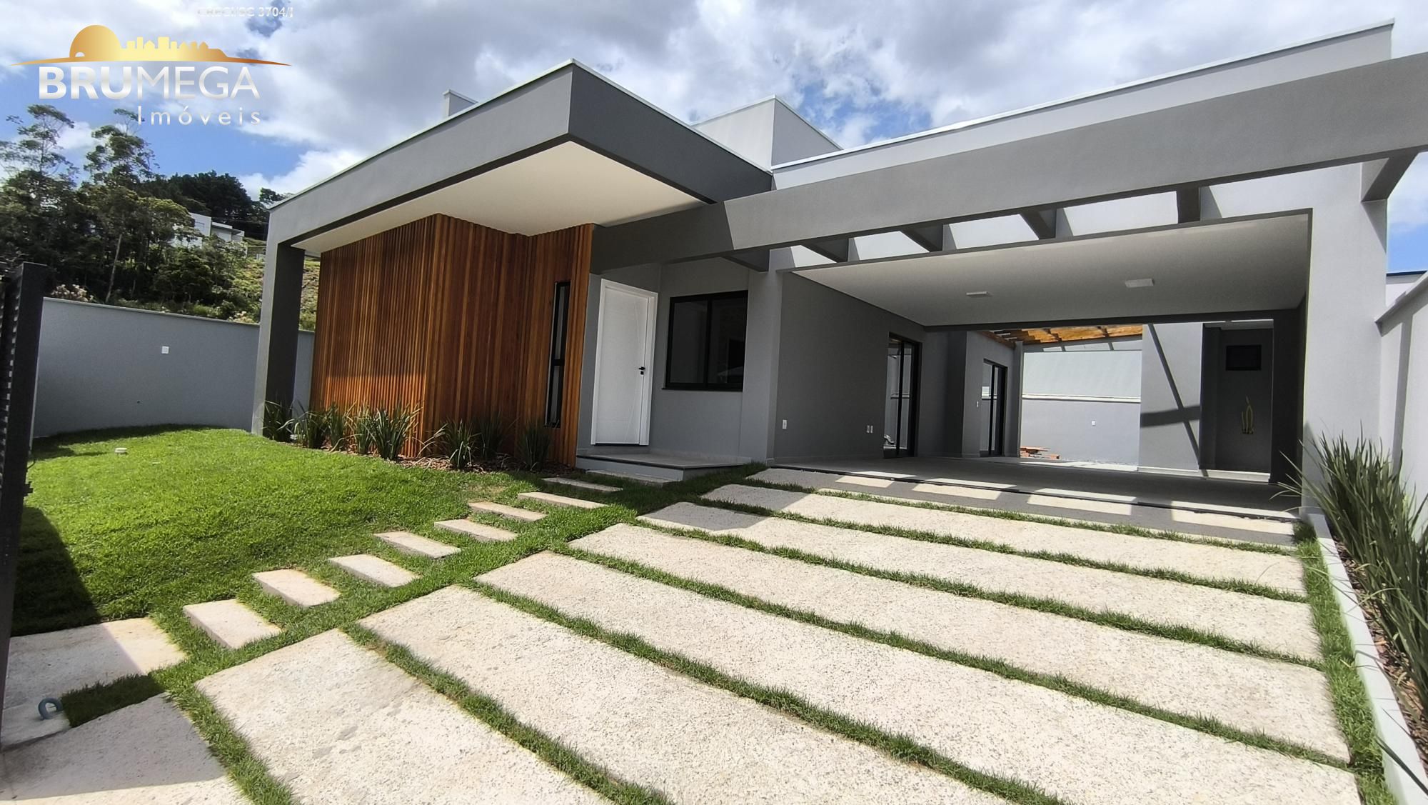 Casa de 3 quartos, 150m² no bairro Guabiruba Sul, em Guabiruba | Eu Corretor