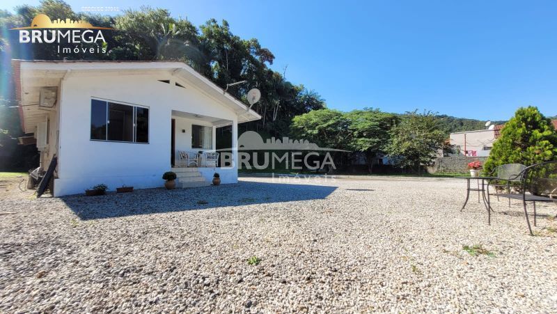 Lote/Terreno de 3 quartos, 1296m² no bairro Imigrantes, em Guabiruba | Eu Corretor