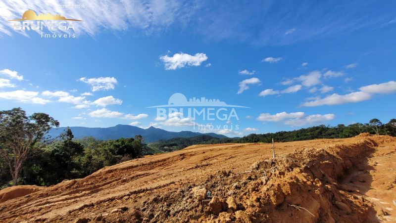 Lote/Terreno de 350m² no bairro São Pedro, em Guabiruba | Eu Corretor
