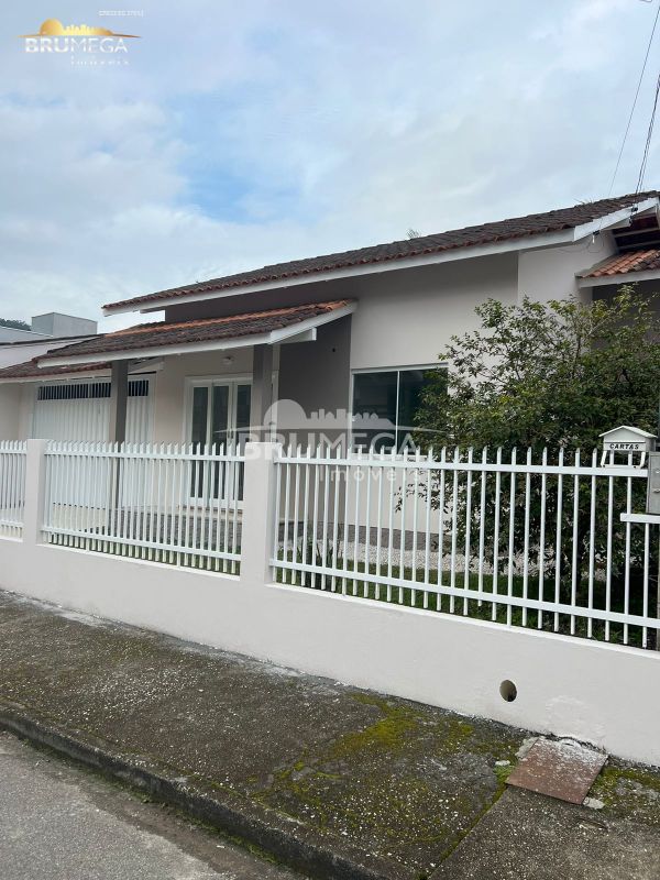 Casa de 3 quartos, 160m² no bairro Dom Joaquim, em Brusque | Eu Corretor
