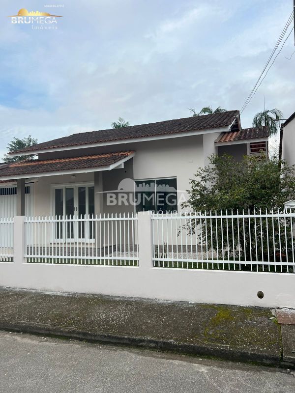 Casa de 3 quartos, 160m² no bairro Dom Joaquim, em Brusque | Eu Corretor