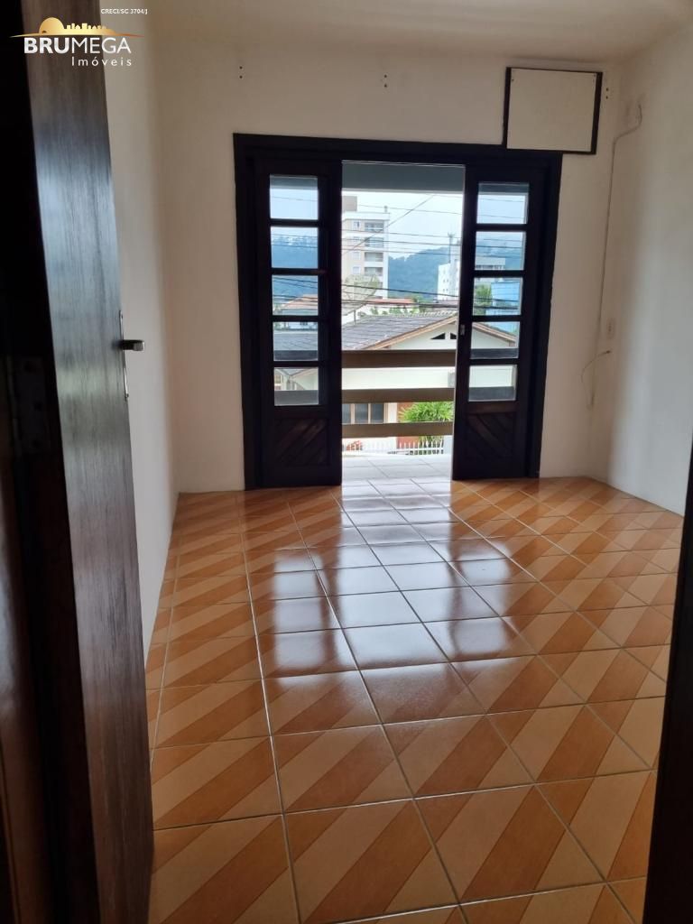 Casa de 4 quartos, 132m² no bairro Santa Terezinha, em Brusque | Eu Corretor