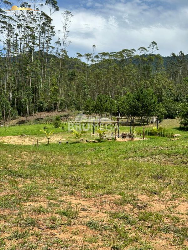 Lote/Terreno de 4m² no bairro Lageado alto, em Guabiruba | Eu Corretor