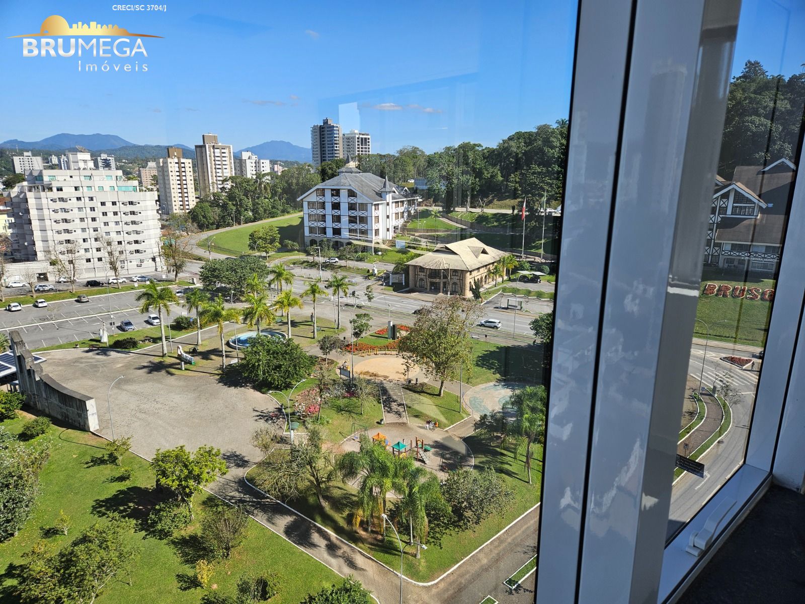 Sala Comercial de 1 quarto, 77m² no bairro Centro I, em Brusque | Eu Corretor