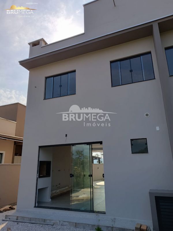 Casa de 3 quartos, 110m² no bairro Centro, em Guabiruba | Eu Corretor