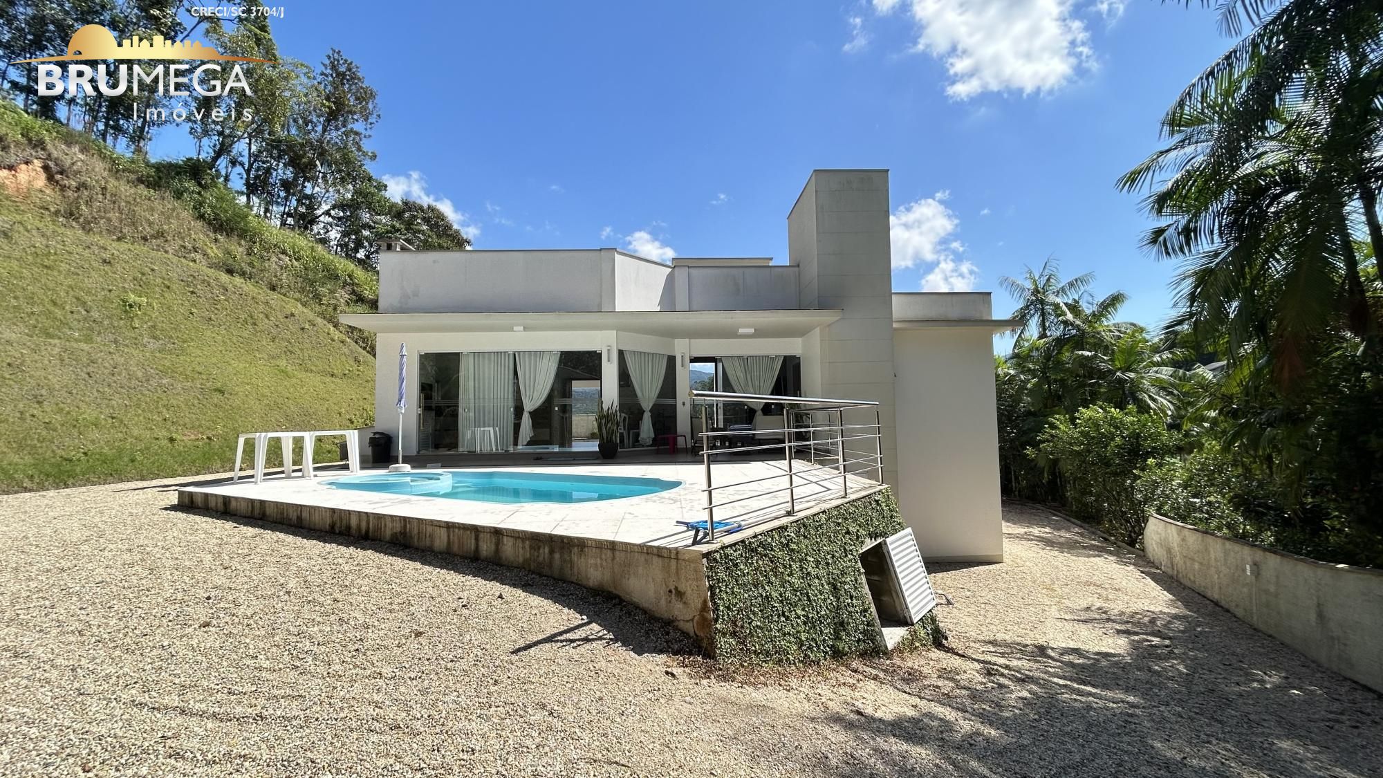 Casa de 3 quartos, 249m² no bairro São Pedro, em Guabiruba | Eu Corretor