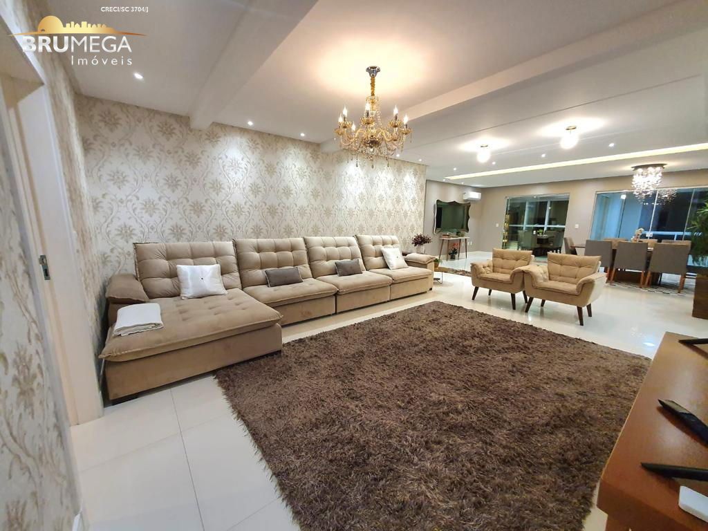 Apartamento de 4 quartos, 268m² no bairro Meia Praia, em Itapema | Eu Corretor