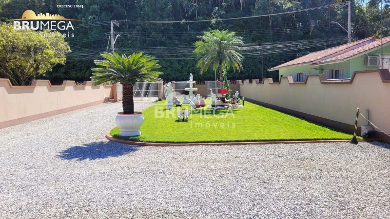 Lote/Terreno de 4 quartos, 6500m² no bairro Primeiro de Maio, em Brusque | Eu Corretor