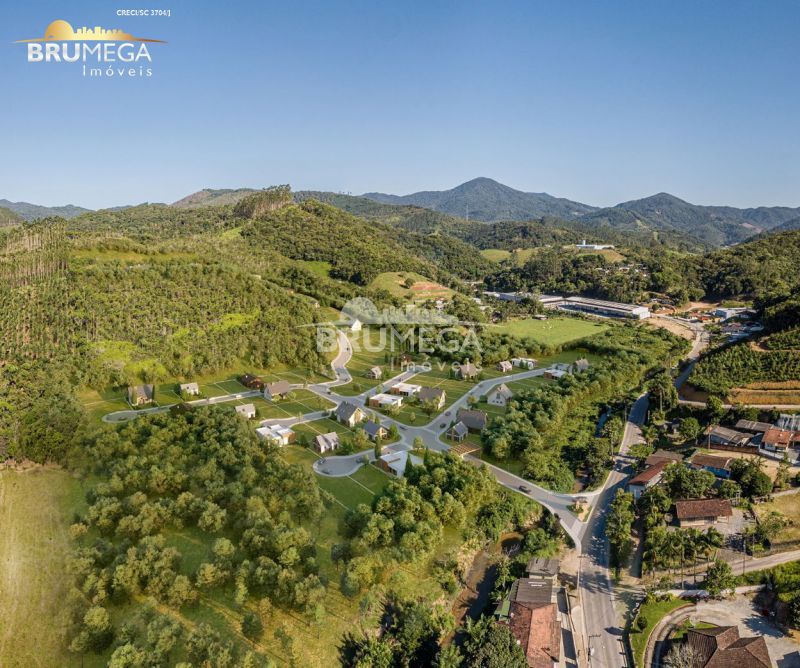 Lote/Terreno de 240m² no bairro Limeira Baixa, em Brusque | Eu Corretor