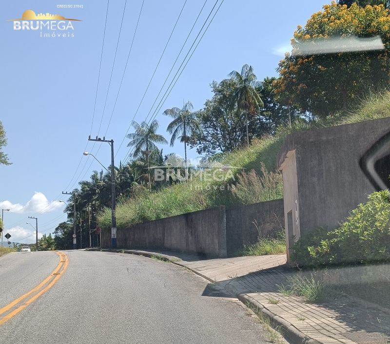 Lote/Terreno de 4400m² no bairro Centro I, em Guabiruba | Eu Corretor