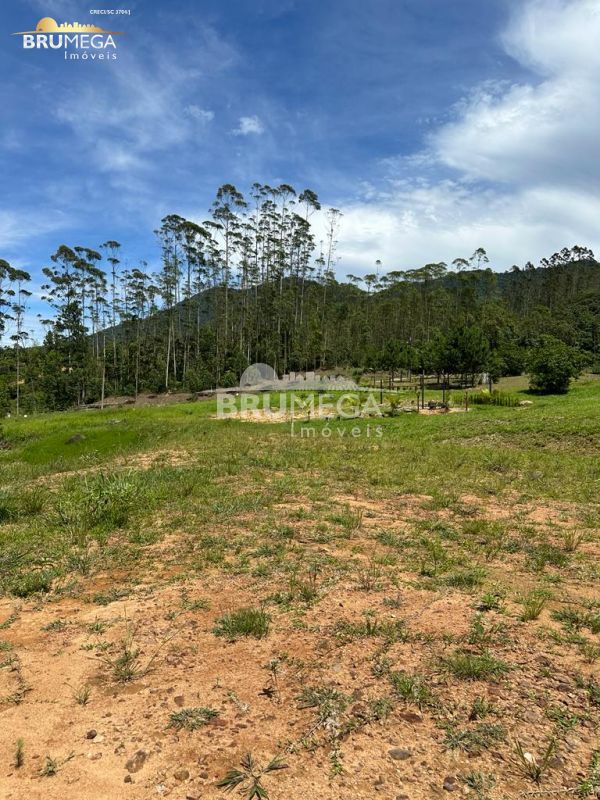 Lote/Terreno de 4m² no bairro Lageado alto, em Guabiruba | Eu Corretor