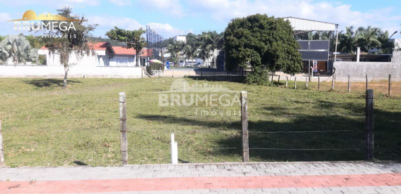 Lote/Terreno de 407m² no bairro Centro, em Guabiruba | Eu Corretor