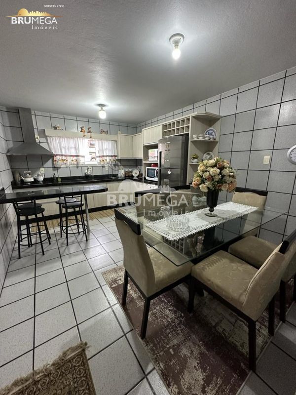 Casa de 3 quartos, 162m² no bairro Guabiruba Sul, em Guabiruba | Eu Corretor