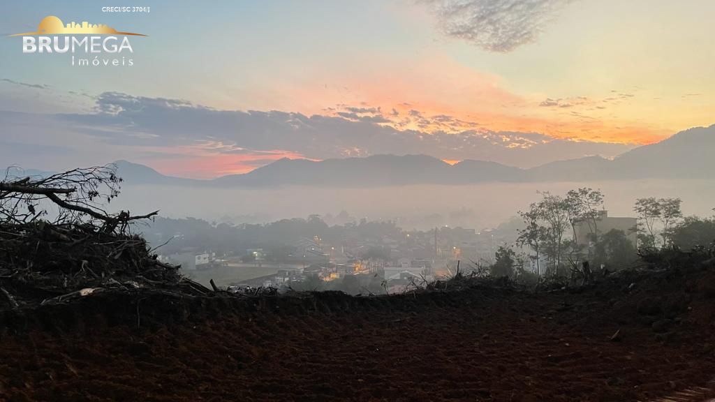 Lote/Terreno de 325m² no bairro Rau, em Jaraguá do Sul | Eu Corretor