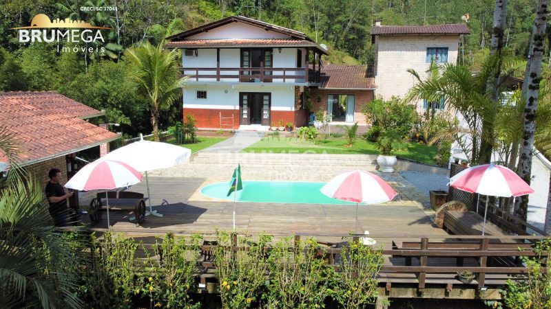 Chácara de 6 quartos, no bairro Lageado alto, em Guabiruba | Eu Corretor