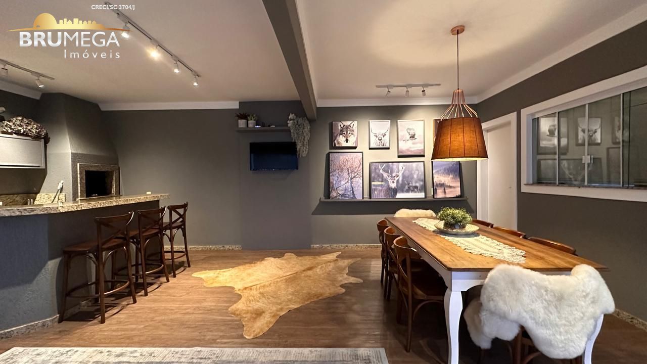 Casa de 3 quartos, 190m² no bairro Centro, em Guabiruba | Eu Corretor