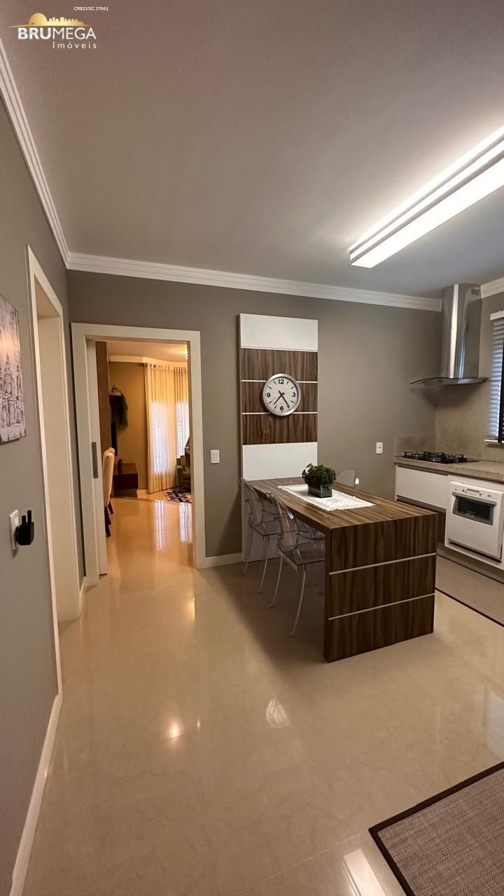 Casa de 3 quartos, 190m² no bairro Centro, em Guabiruba | Eu Corretor