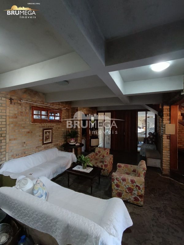 Casa de 4 quartos, 340m² no bairro Centro II, em Brusque | Eu Corretor