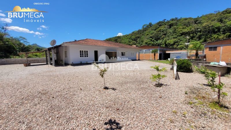Lote/Terreno de 3 quartos, 1292m² no bairro Centro, em Guabiruba | Eu Corretor