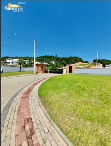 Lote/Terreno de 393m² no bairro Centro, em Guabiruba | Eu Corretor