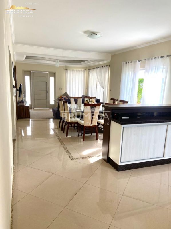 Casa de 3 quartos, 171m² no bairro Souza Cruz, em Brusque | Eu Corretor