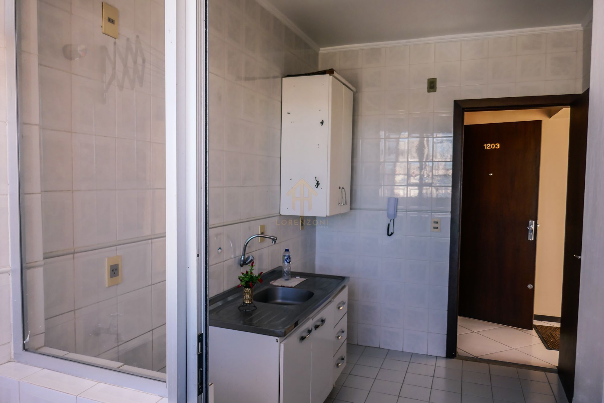 Apartamento à venda com 2 quartos, 65m² - Foto 4