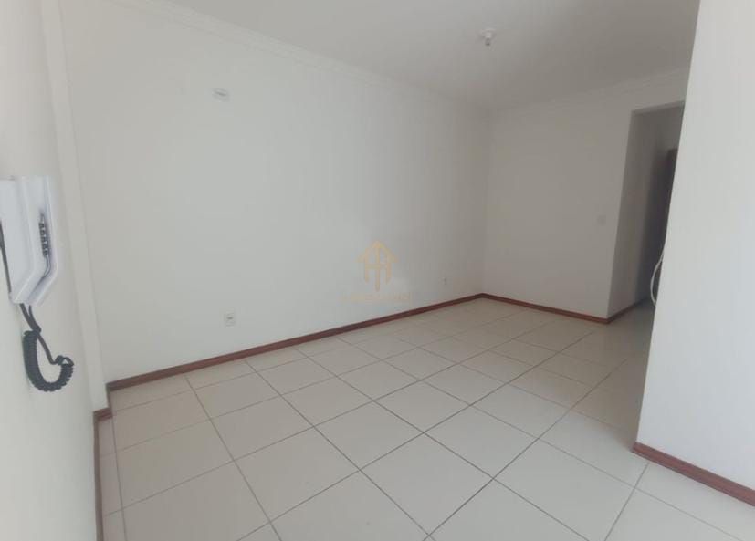 Apartamento à venda com 2 quartos, 71m² - Foto 4