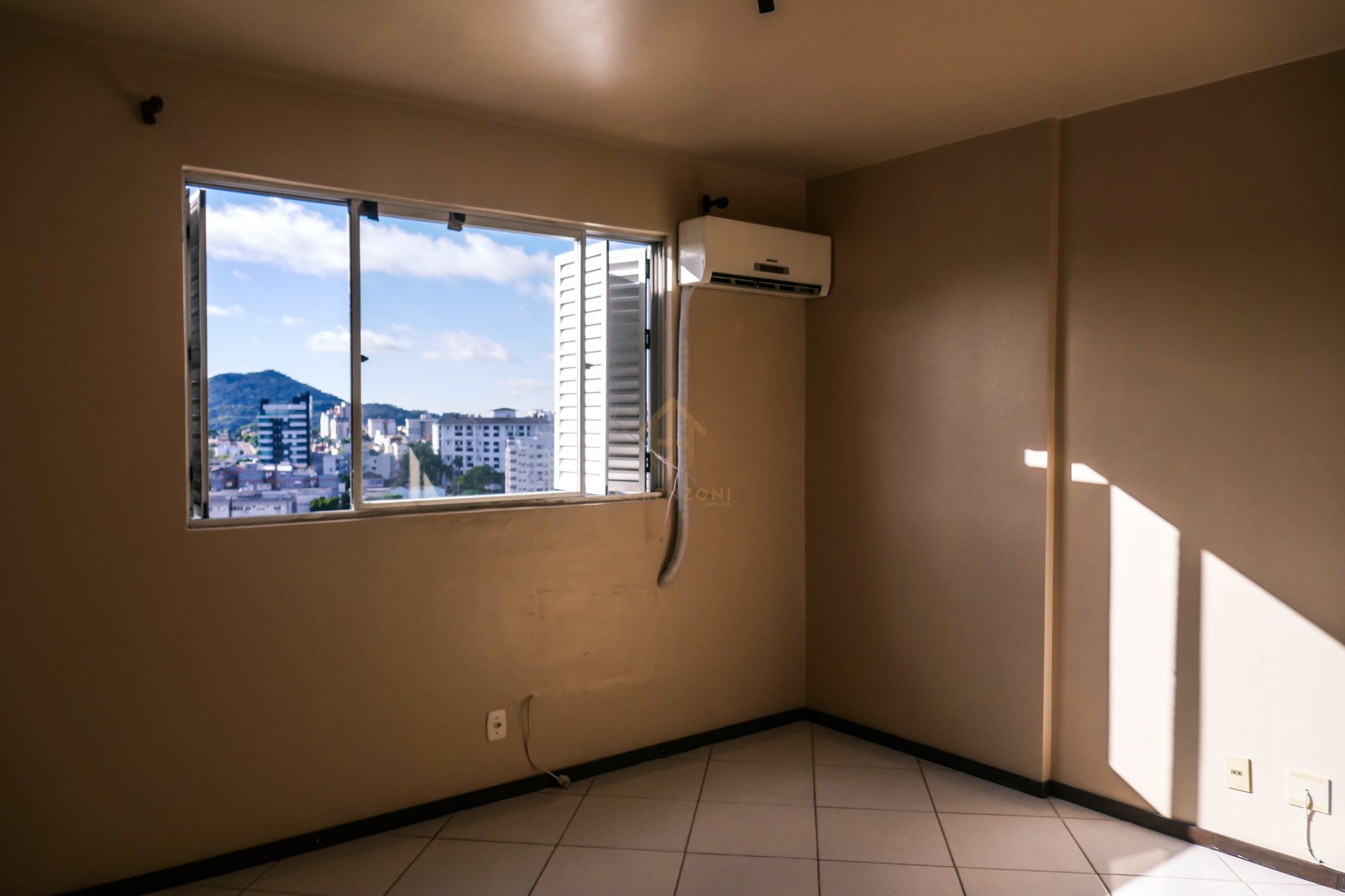 Apartamento à venda com 2 quartos, 65m² - Foto 7