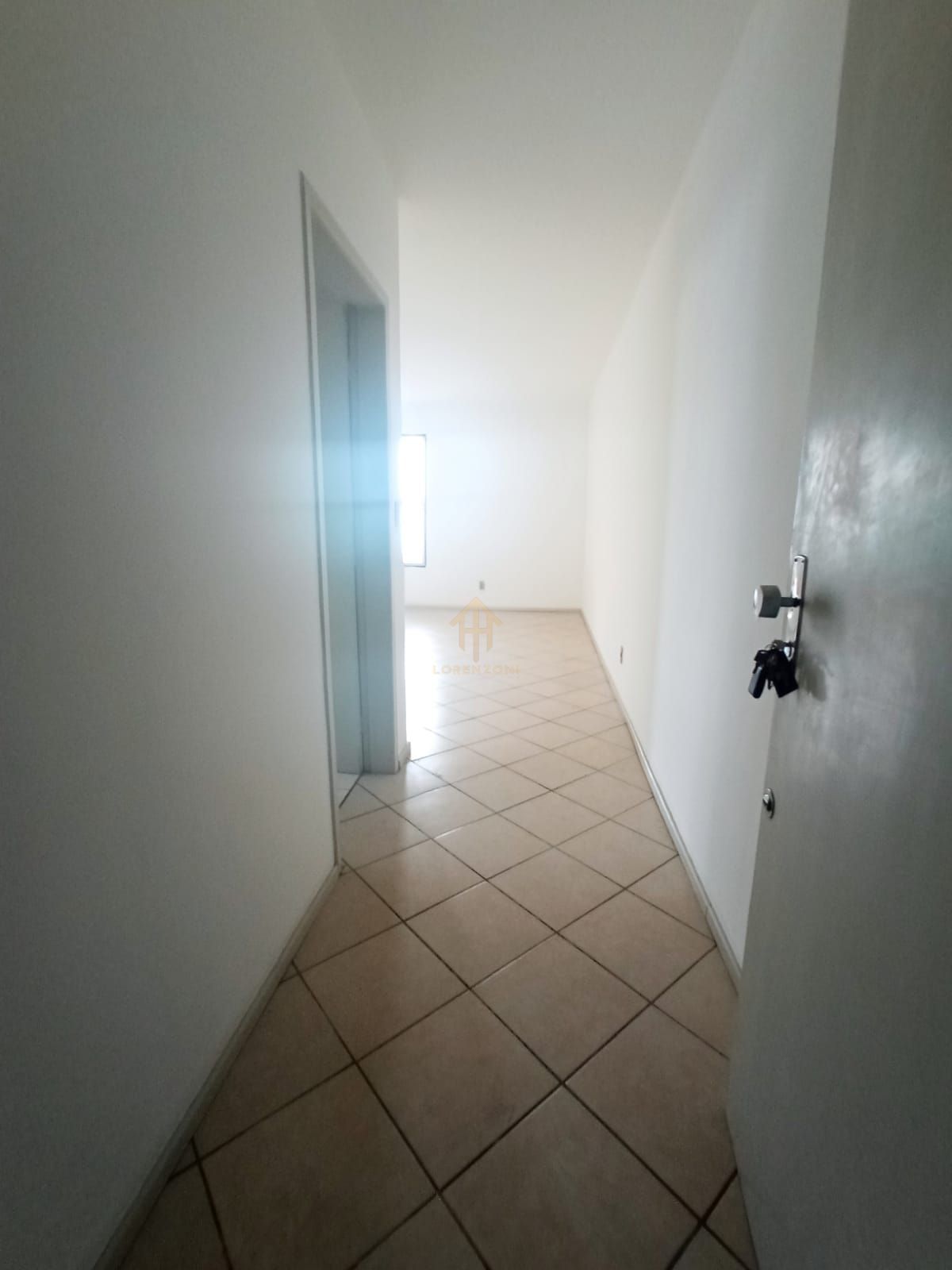 Apartamento para alugar com 3 quartos, 120m² - Foto 2