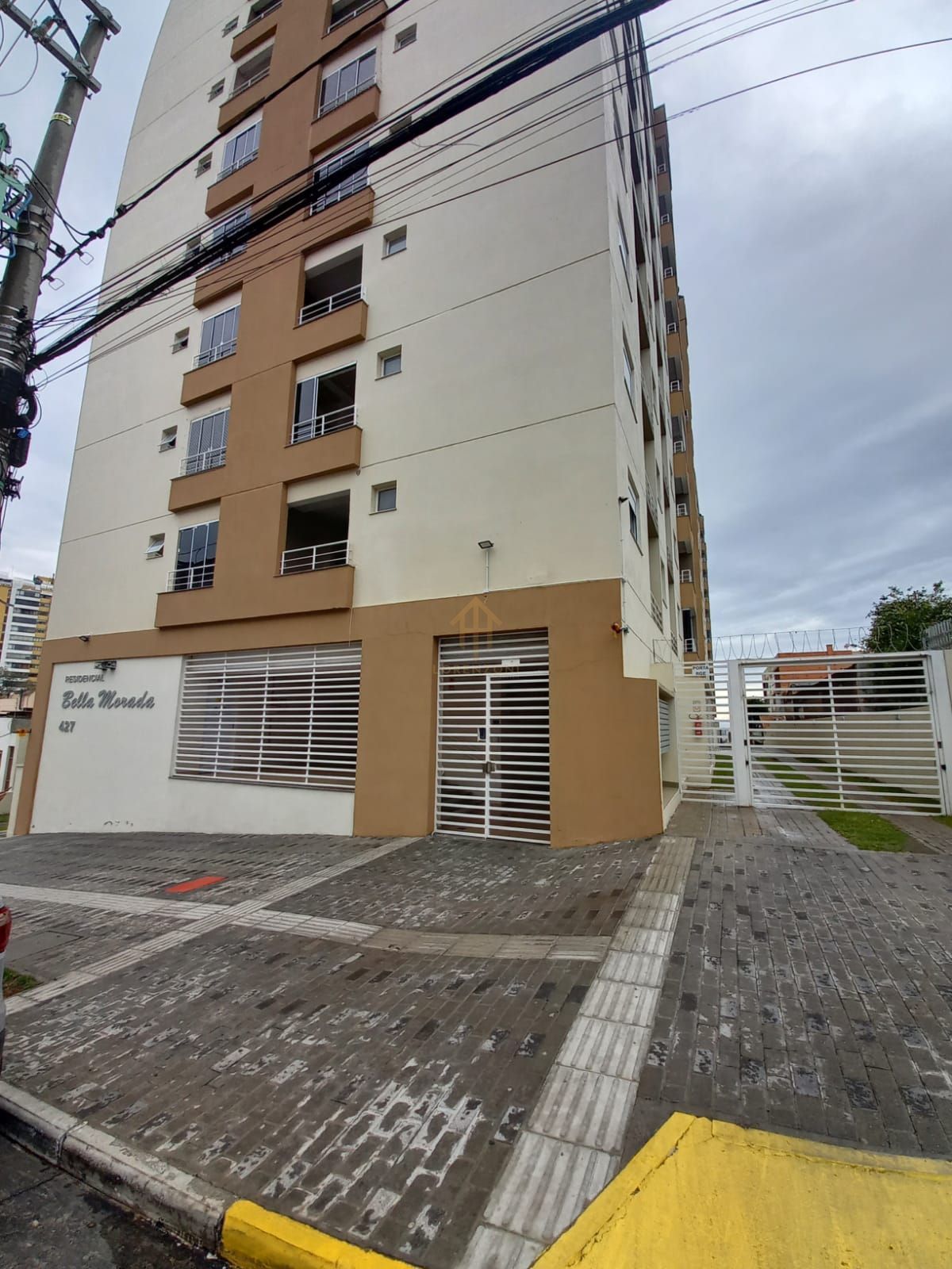 Apartamento à venda com 2 quartos, 57m² - Foto 1