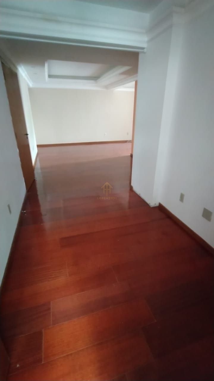 Apartamento à venda com 3 quartos, 173m² - Foto 8