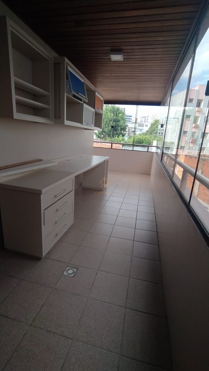 Apartamento à venda com 3 quartos, 173m² - Foto 15