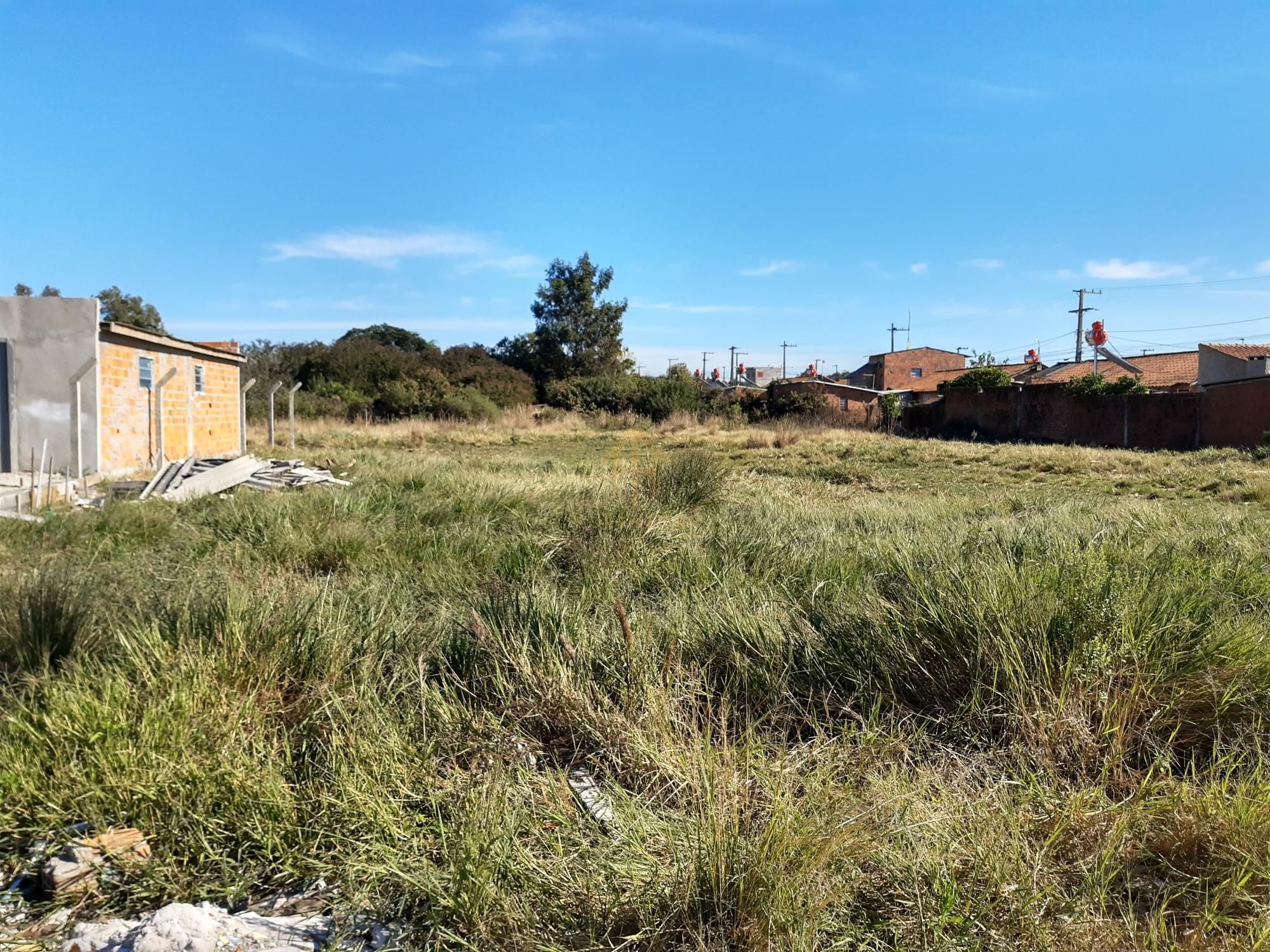 Terreno à venda, 600m² - Foto 1