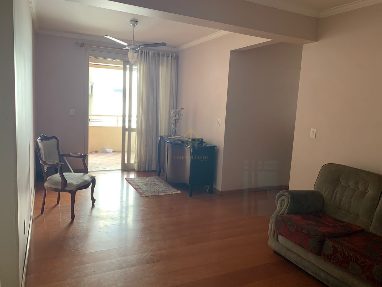 Apartamento à venda com 3 quartos, 106m² - Foto 1